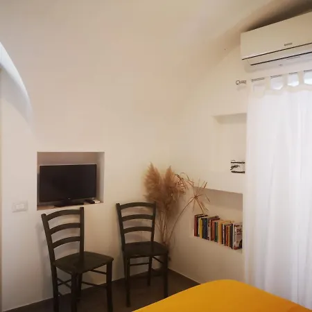 Pensión Just House